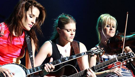 Dixie Chicks at Perfect Vodka Amphitheatre