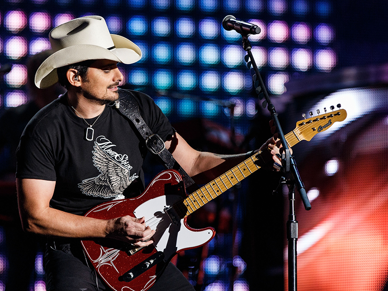 Brad Paisley at iTHINK Financial Amphitheatre